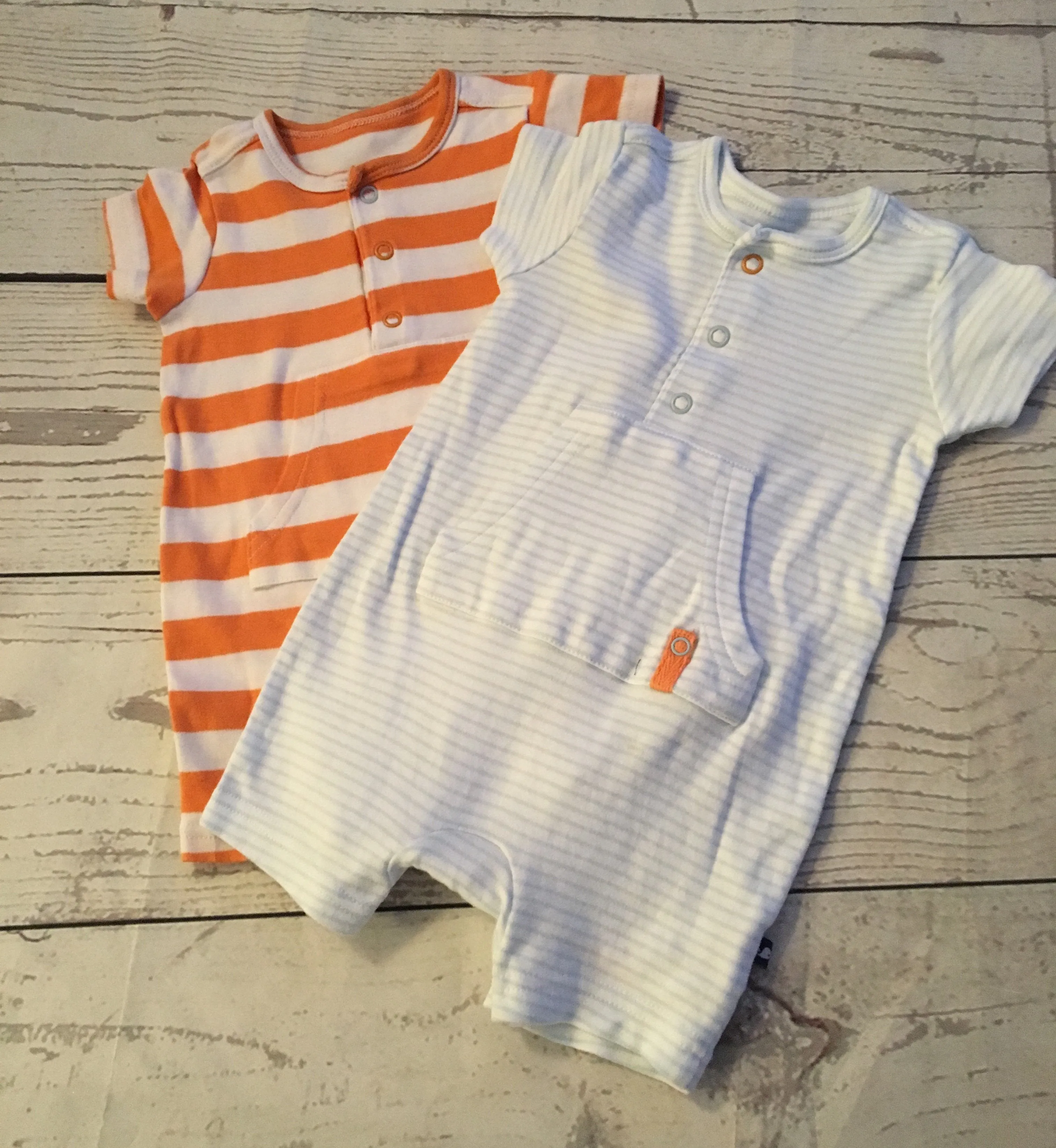 0-3 Months Rompers x2
