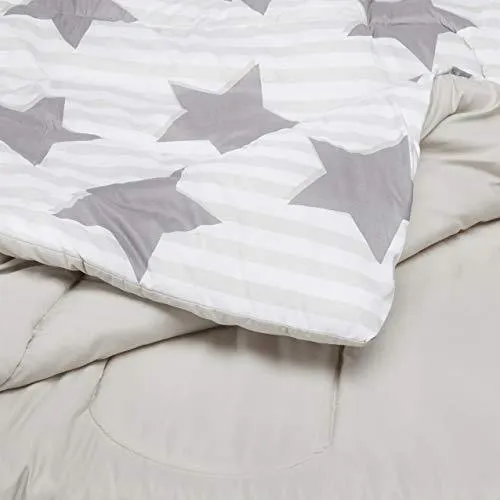 AmazonBasics Easy-Wash Microfiber Kid's Bed-in-a-Bag Bedding Set - Full / Queen, Grey Stars