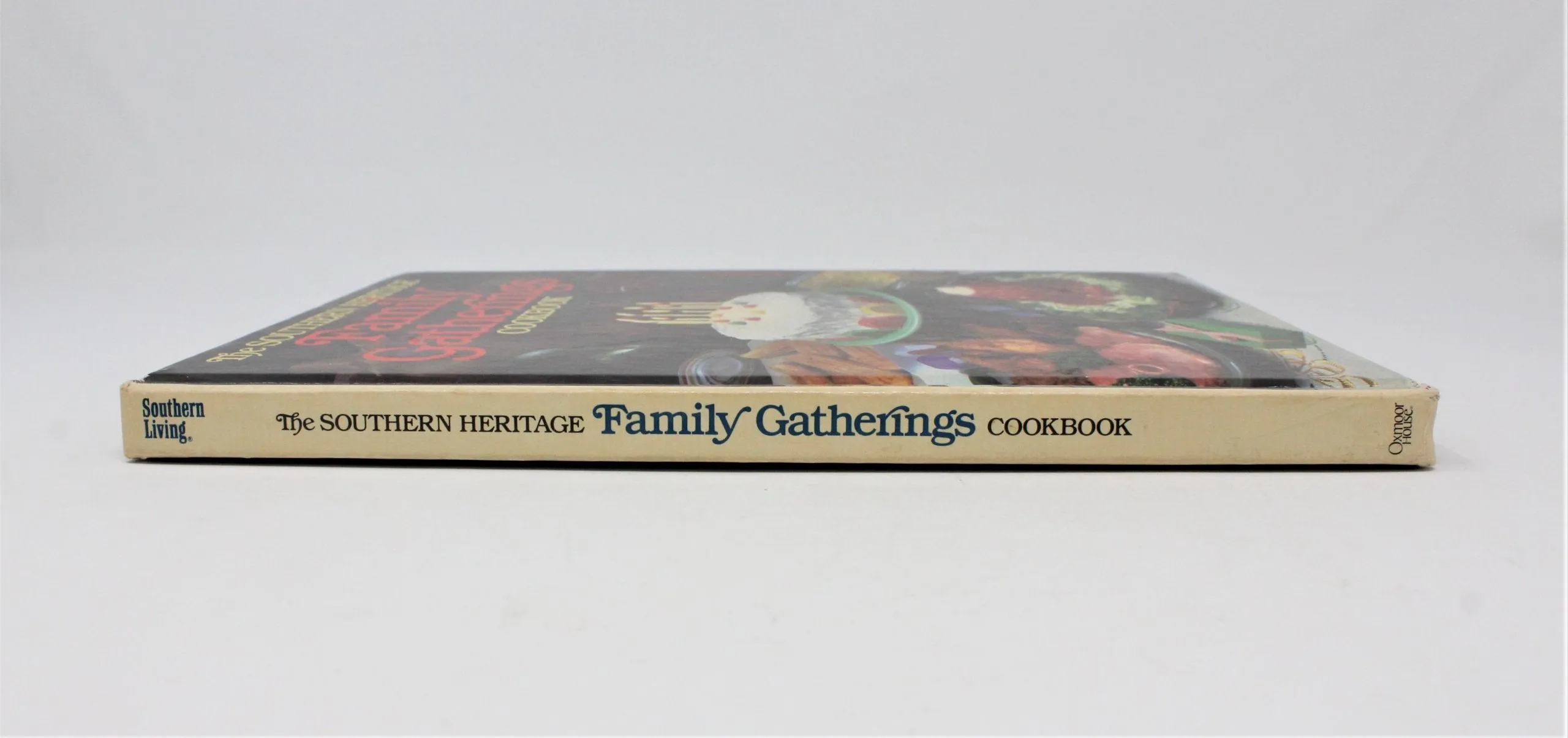 Book, The Southern Heritage Family Gatherings Cookbook, Hardcover, Vintage 1984
