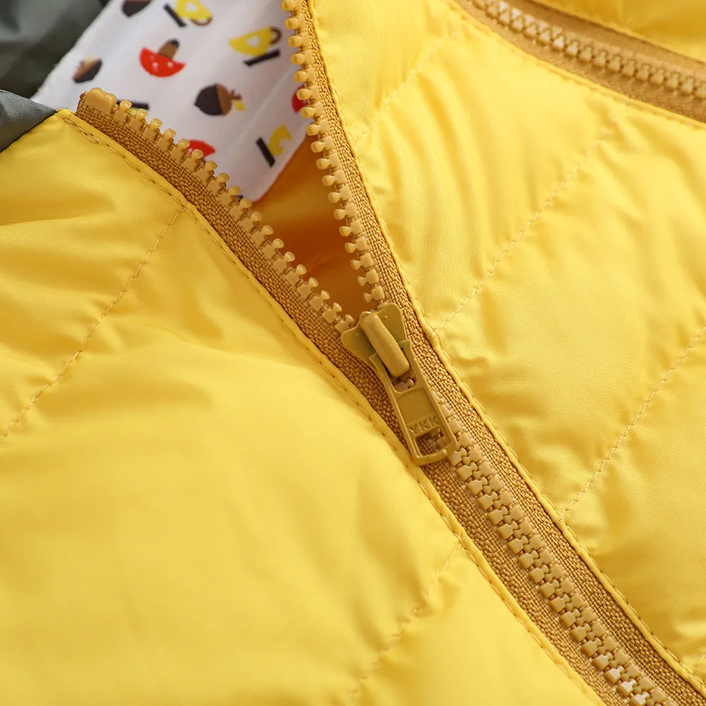 Vauva FW23 - Baby Boys Carrot Pattern Long Sleeve Padded Romper